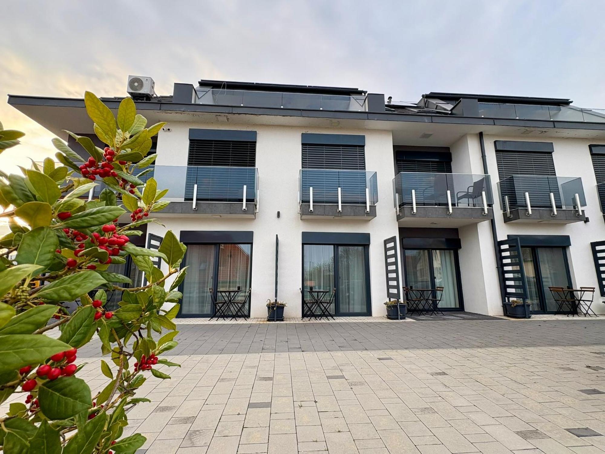Magnolia Room & Spa - Adults Only Csopak Εξωτερικό φωτογραφία